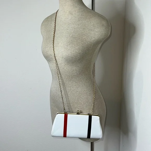 🔹 Vintage 70’s Vinyl Red White and Blue Purse with Removable Chain Strap - Picture 3 of 4